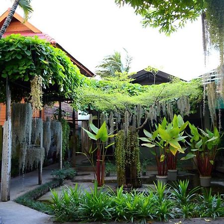 Hotel 60 Blue House Chiang Mai Exterior foto